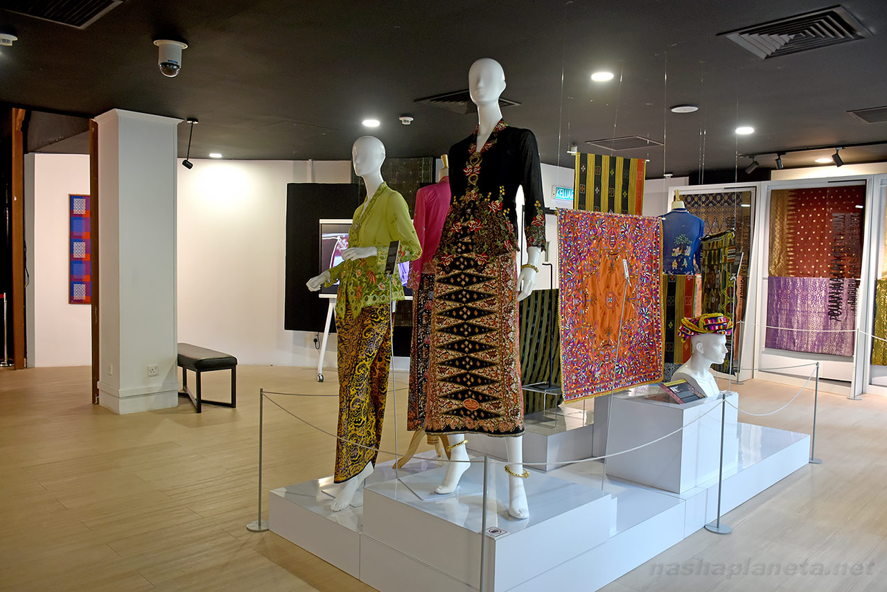 Traditional Malay crafts and batik on display at Kompleks Kraf Kuala Lumpur