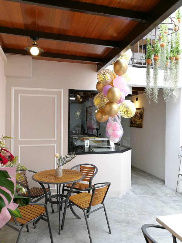 Drinks at La Vie en Rose Patisserie