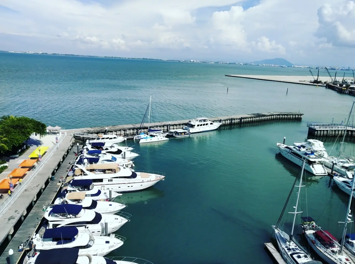 Straits Quay Marina photo 5