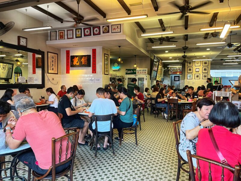 Yut Kee Restaurant interior